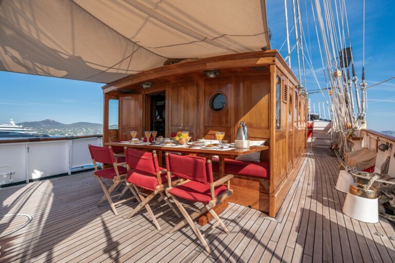 sailing yacht trinakria charter ()