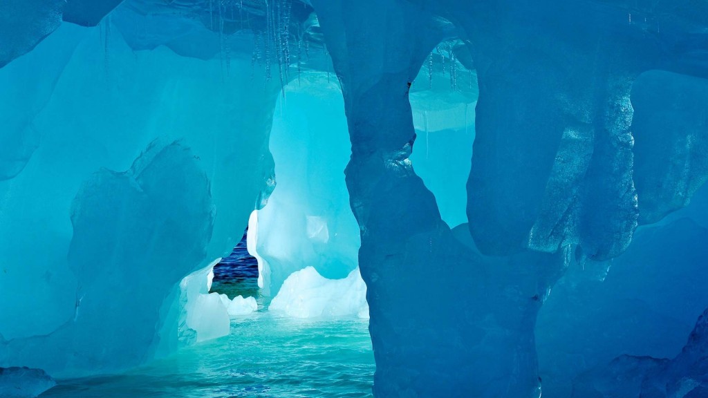 yacht-zoo-destinations-antarctica07