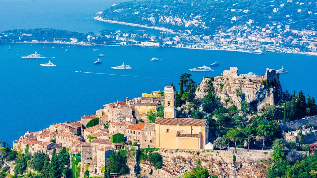 south-of-france-yacht-charter-yachtzoo