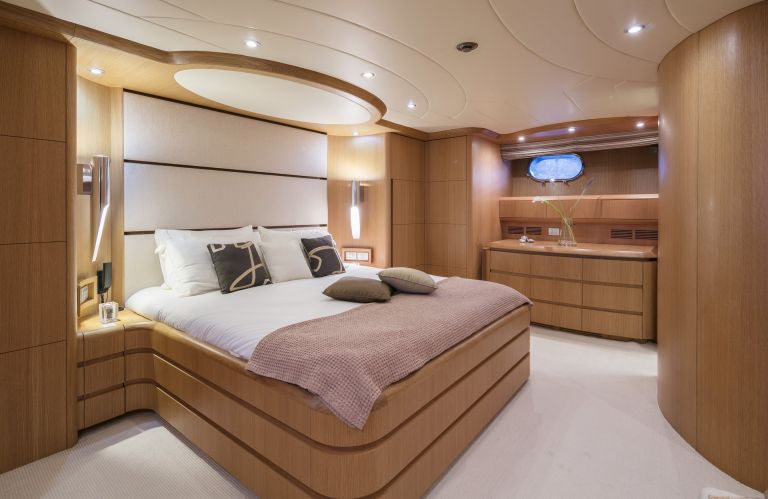 M/Y PARIS A yacht for charter double cabin