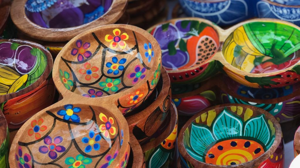 coloured-dishes-luxury-yacht-charter-mexico Colourful dishes on a Mexico yacht charter