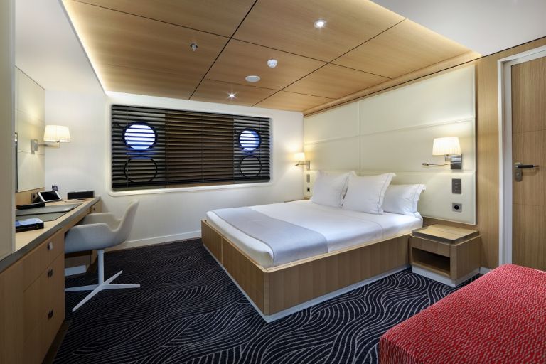 M/Y Yersin Charter guest cabin