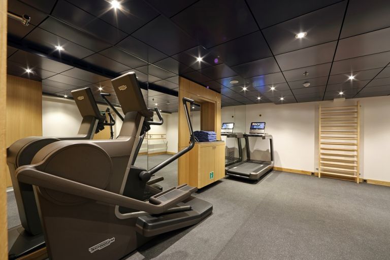 M/Y Yersin Yachr Charter gym