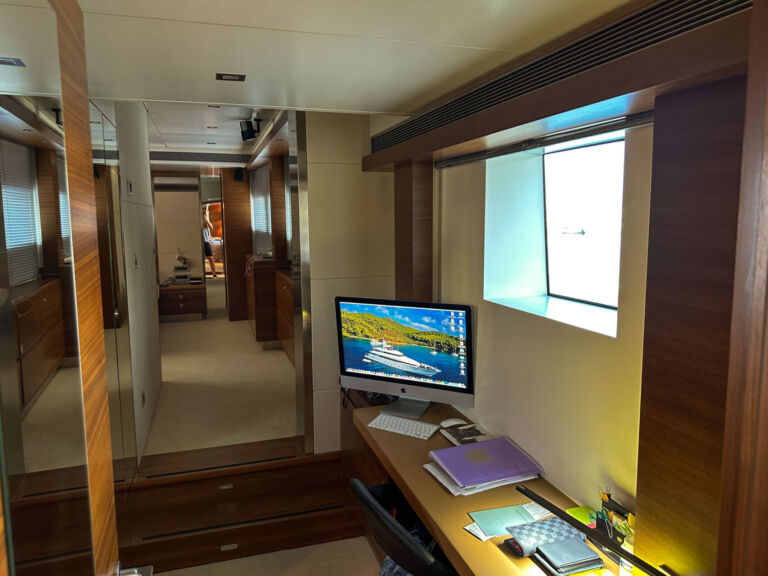 Mr Mouse Superyacht for sale ()