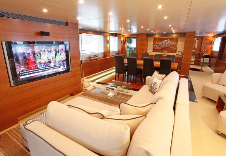 Livingroom area Mr Mouse yacht for sale Yachtzoo