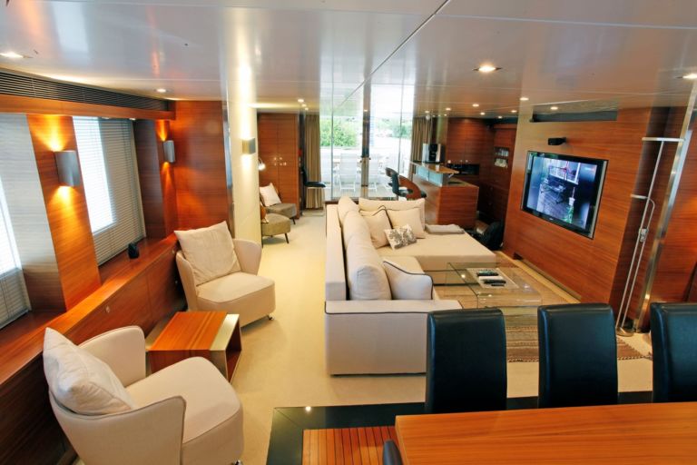 Livingroom area Mr Mouse yacht for sale Yachtzoo