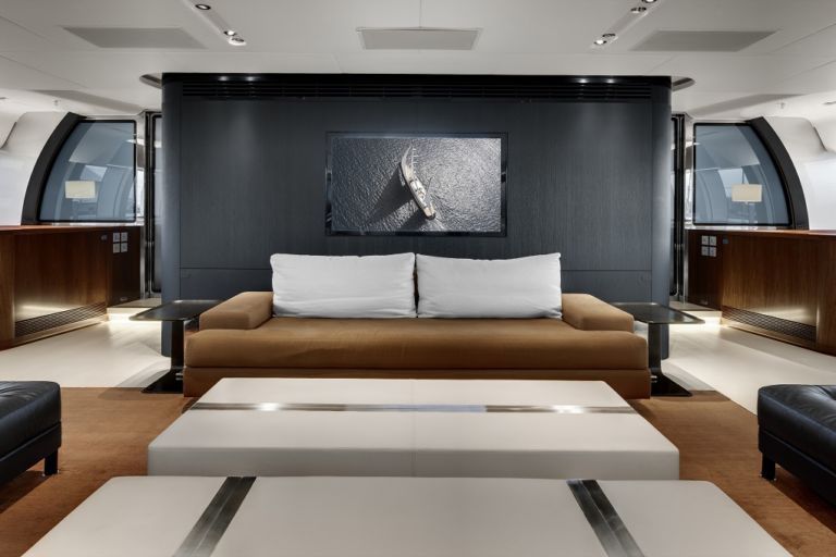 Vertigo Alloy Yachts Main salon