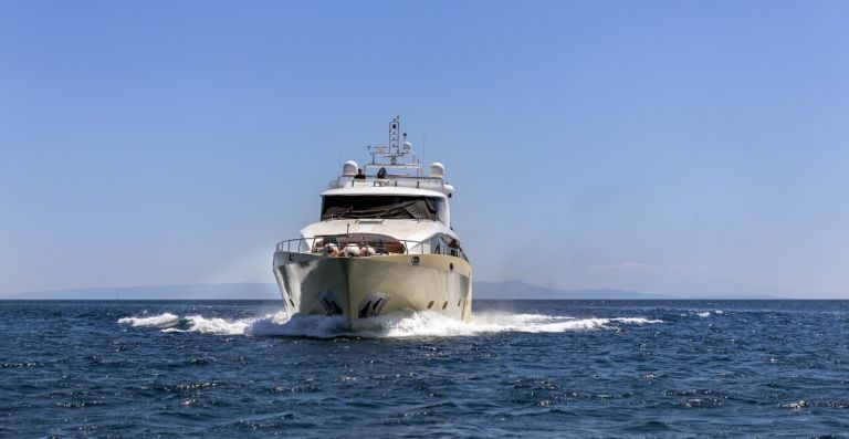 Deniz custom m exterior running bow