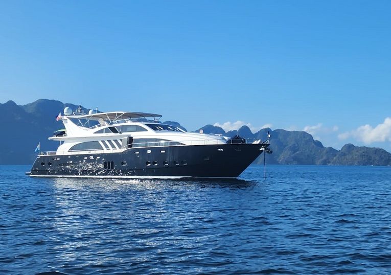 Price Reduction on superyacht BLUE SAPPHIRE