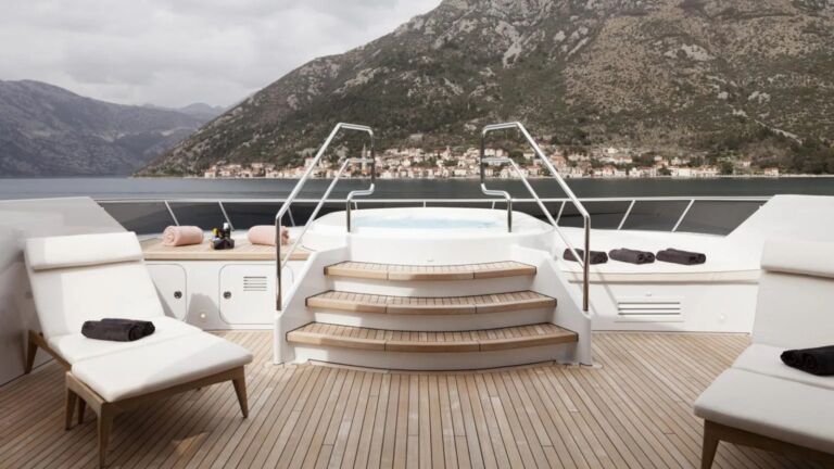 ELENA m Heesen Yacht for sale ()