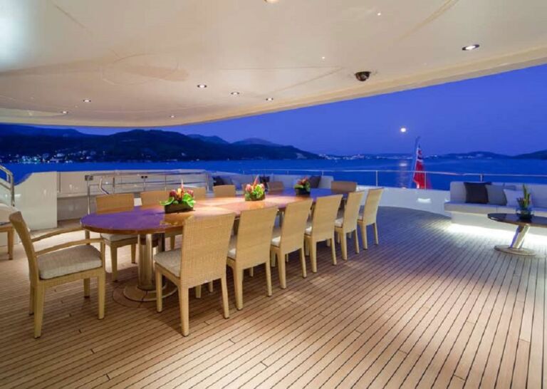 May Jean II m ISA Exterior Dining