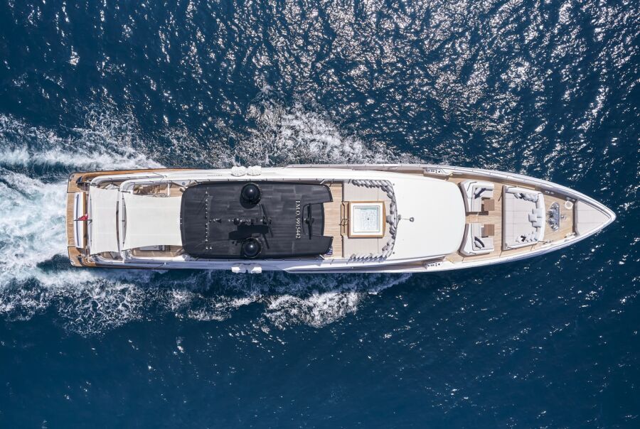 YACHTZOO | Specialists in Luxury Yachts | Superyacht Brokerage