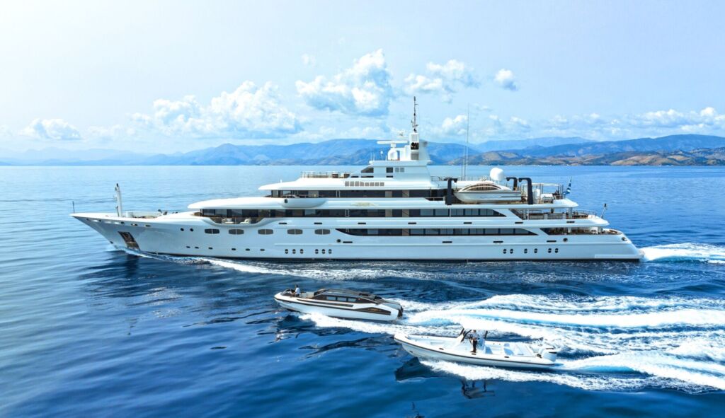 EMIR Megayacht for charter DJI