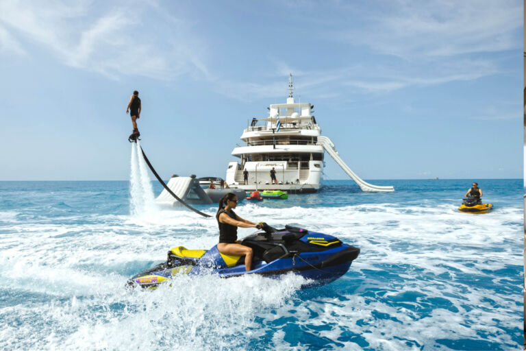 Emir Superyacht for charter ()