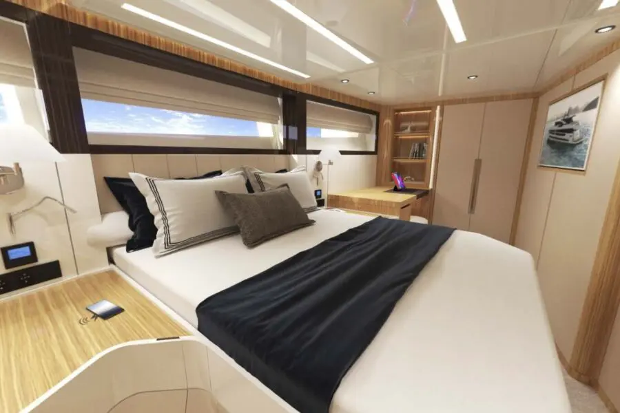 Lazzara UHV Yacht for Sale ()