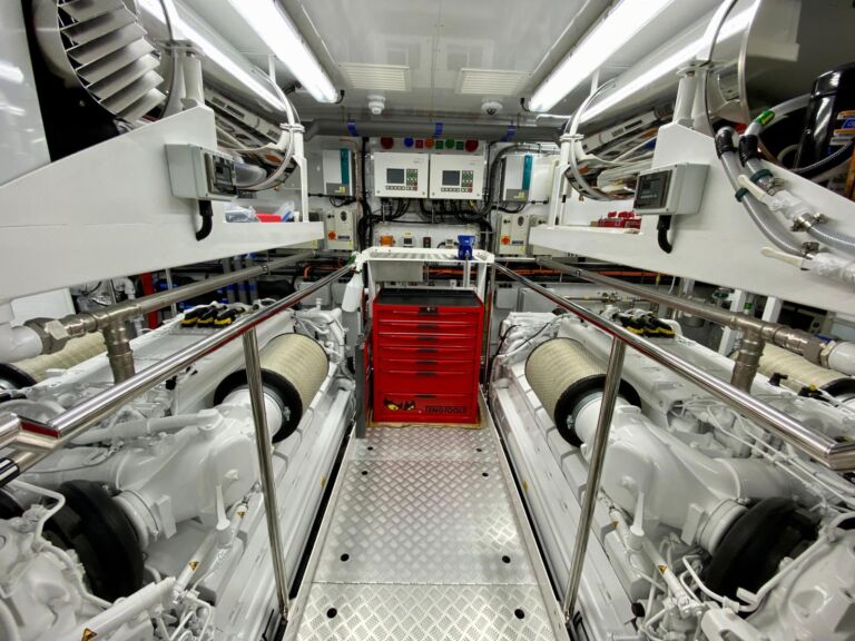 Skye Yacht For Sale ()