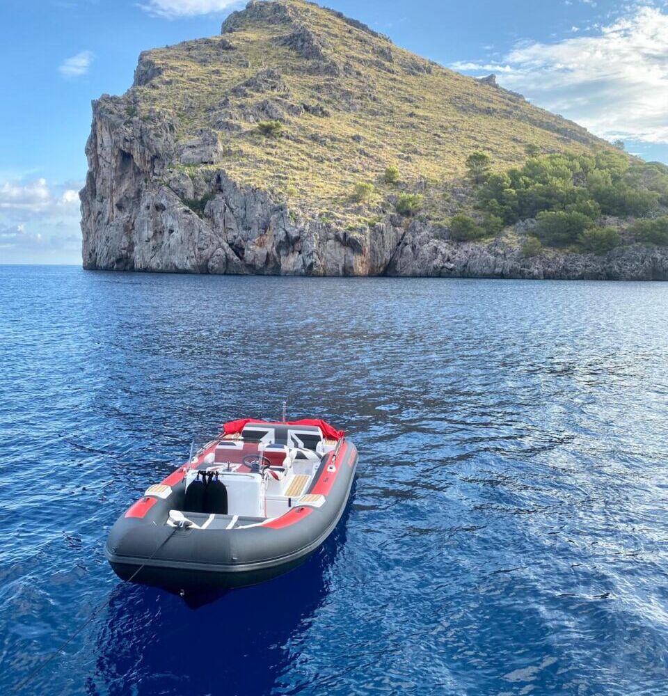 Skye Yacht For Sale ()