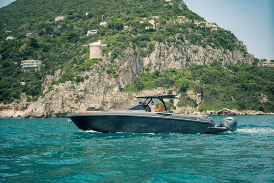 Domina Yacht for Sale ()