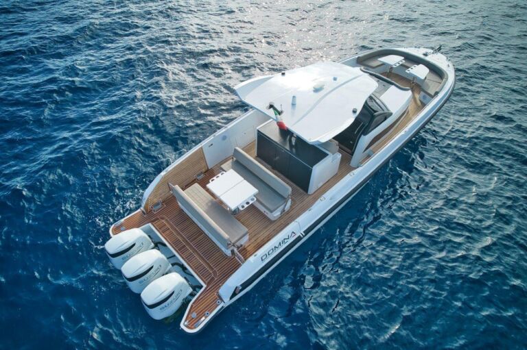 Domina Yacht for Sale ()