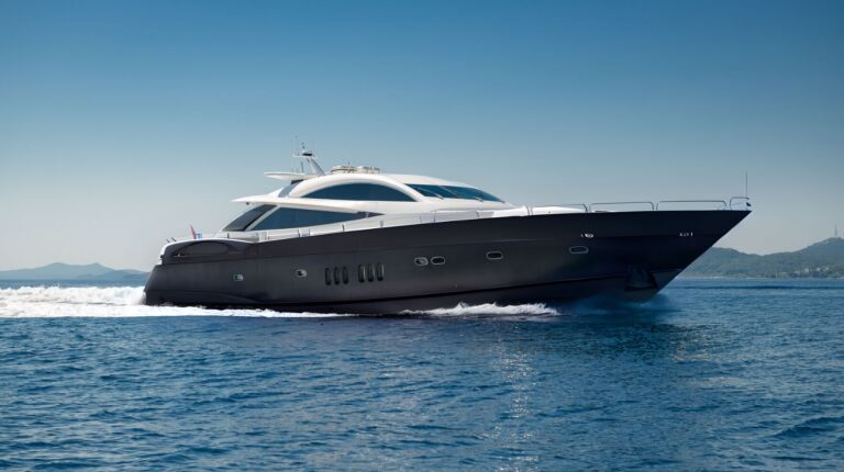 Yacht for sale QUANTUM Sunseeker Predator