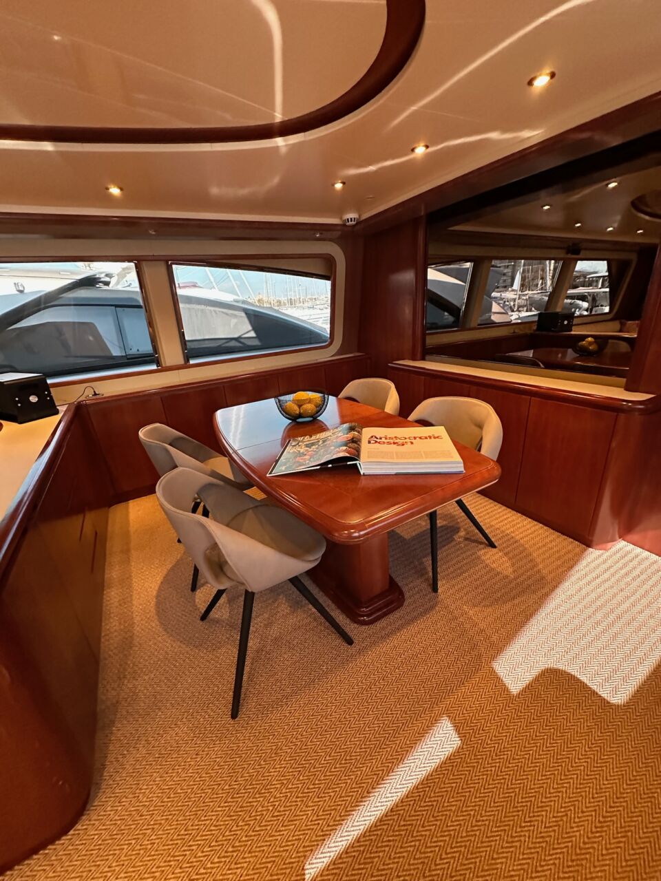 Falcon Yacht for Sale ()