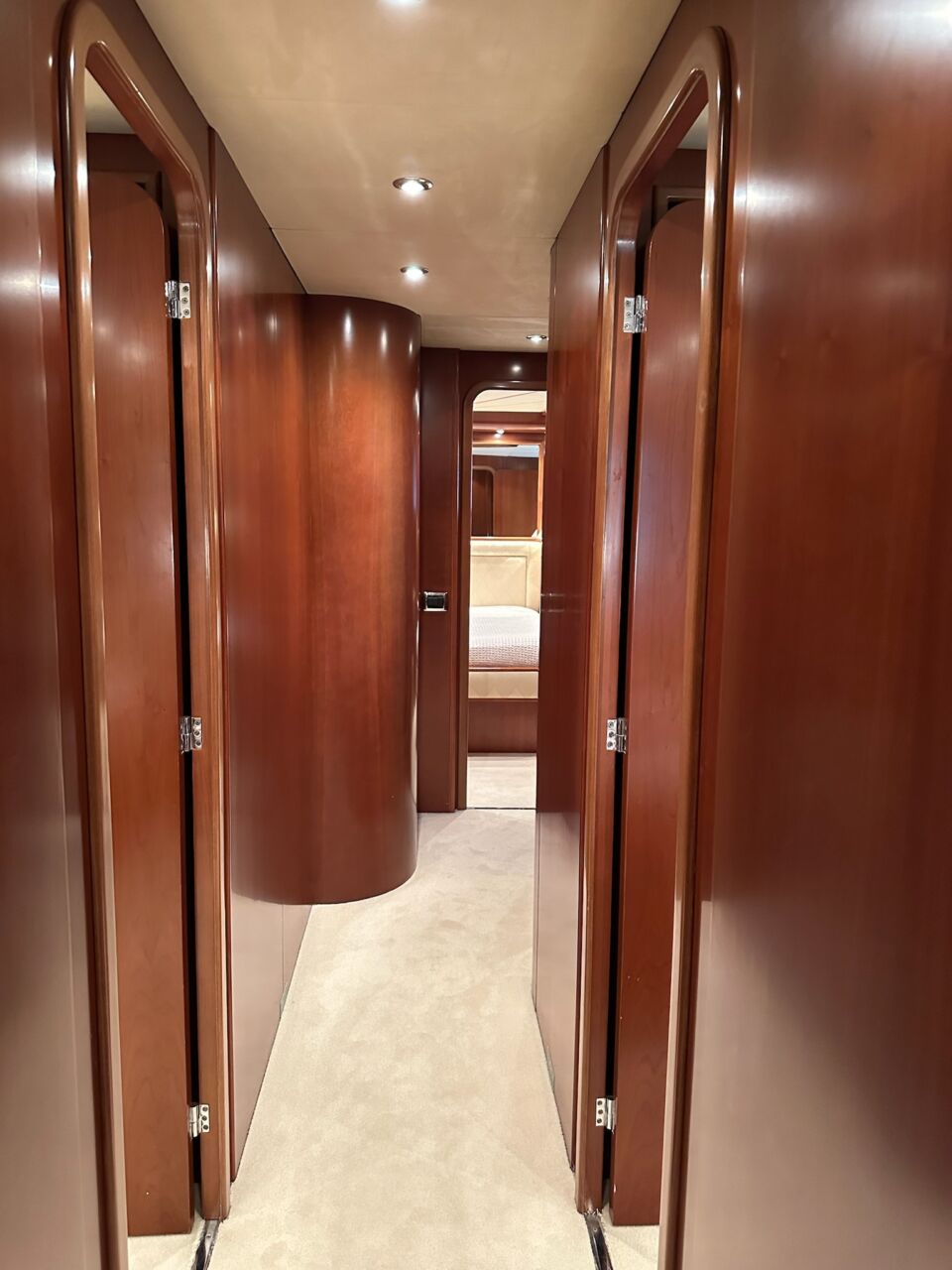 Falcon Yacht for Sale ()