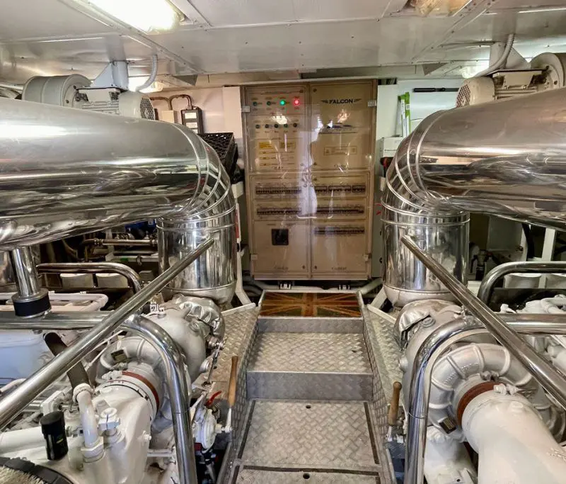 Falcon Yacht for Sale ()