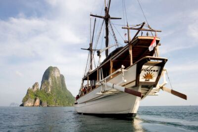 Silolona Yacht For Charter Indonesia ()