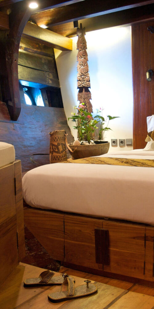 Silolona Yacht For Charter Indonesia ()