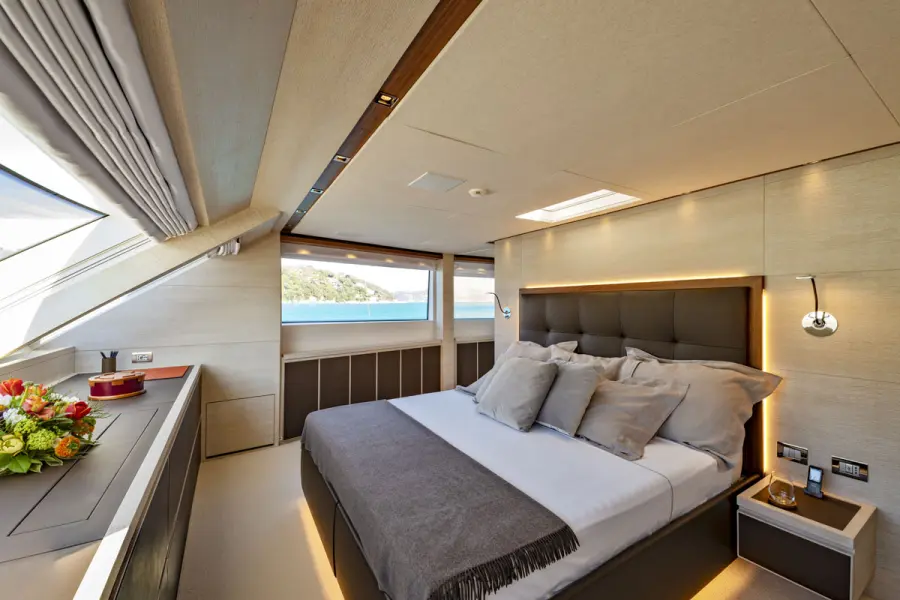 main deck cabin sanlorenzo yacht