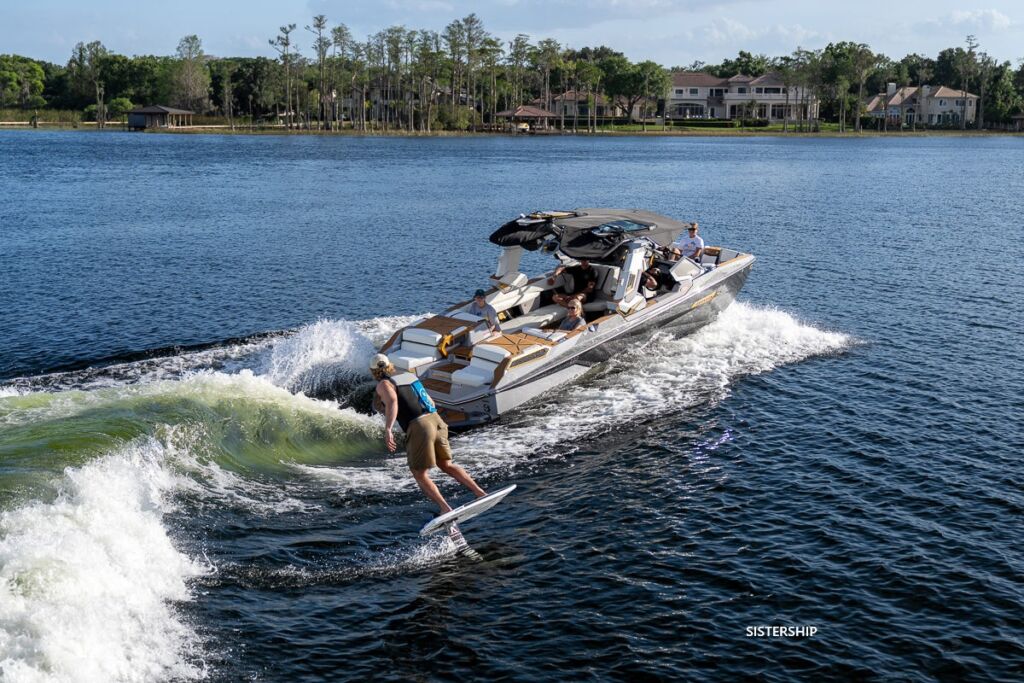 p perf FAST BOAT Sistership