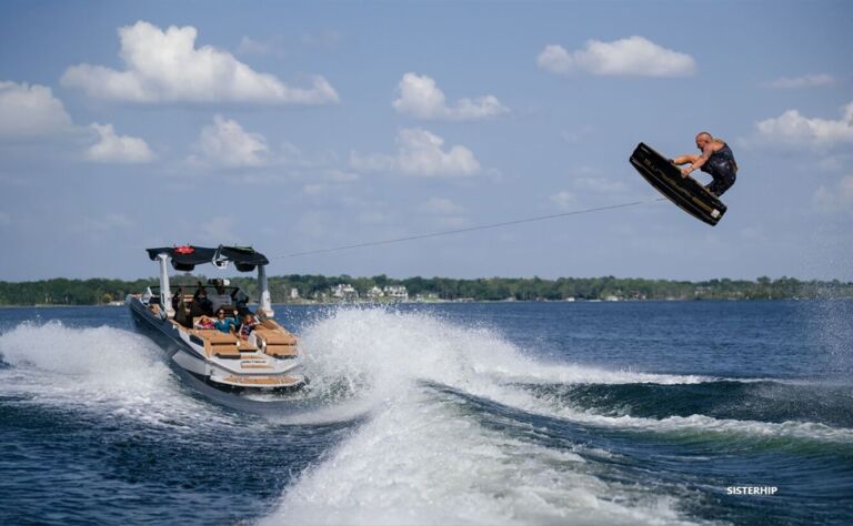 Nautique GParagon FAST BOAT Sistership