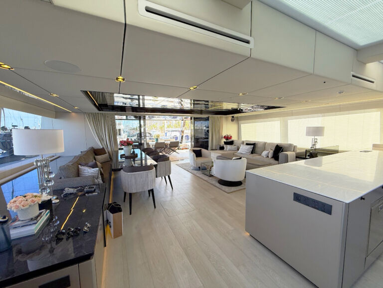 Catamaran for sale VOLTAIRE Sunreef Power ()