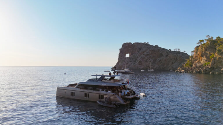 Catamaran for sale VOLTAIRE Sunreef Power ()