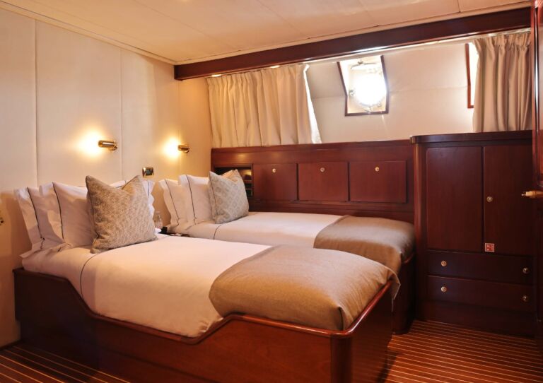 Yacht SHAHA for sale ()