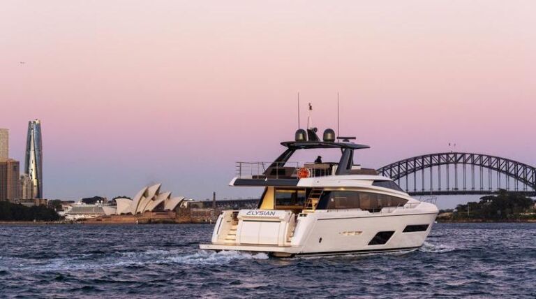 ELYSIAN Yacht ()