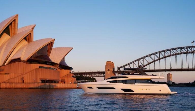 ELYSIAN Yacht ()