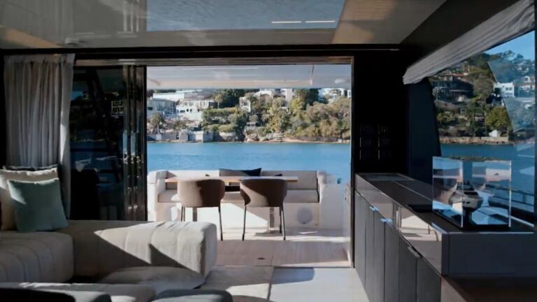 ELYSIAN Yacht ()
