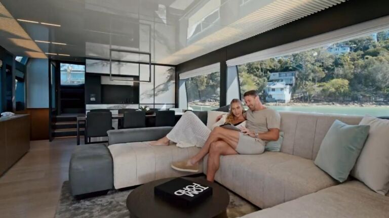 ELYSIAN Yacht ()